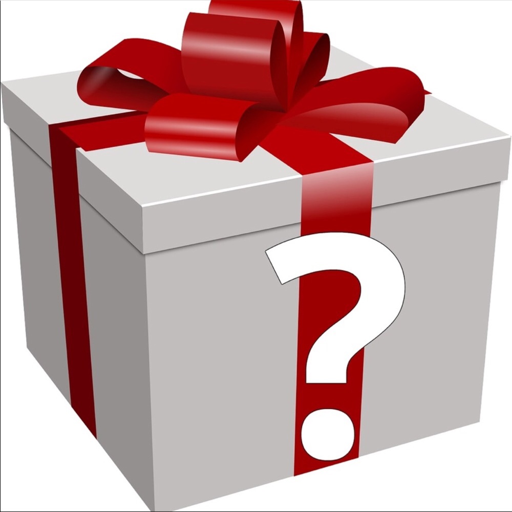 Mystery Box🤷🏻‍♀️🎁  build your closet today - Picture 2 of 7